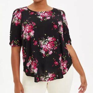 EUC Torrid 0X Floral Crepe Ruched Sleeve Blouse Plus Size